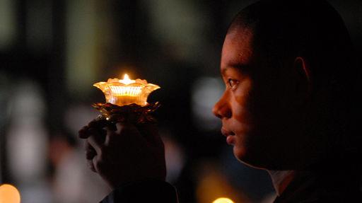 七月是鬼月 若给祖先烧纸钱 能利益到他吗？