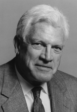 肯尼思·安德鲁斯(Kenneth R. Andrews)