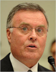 肯尼斯·刘易斯（Kenneth D. Lewis）